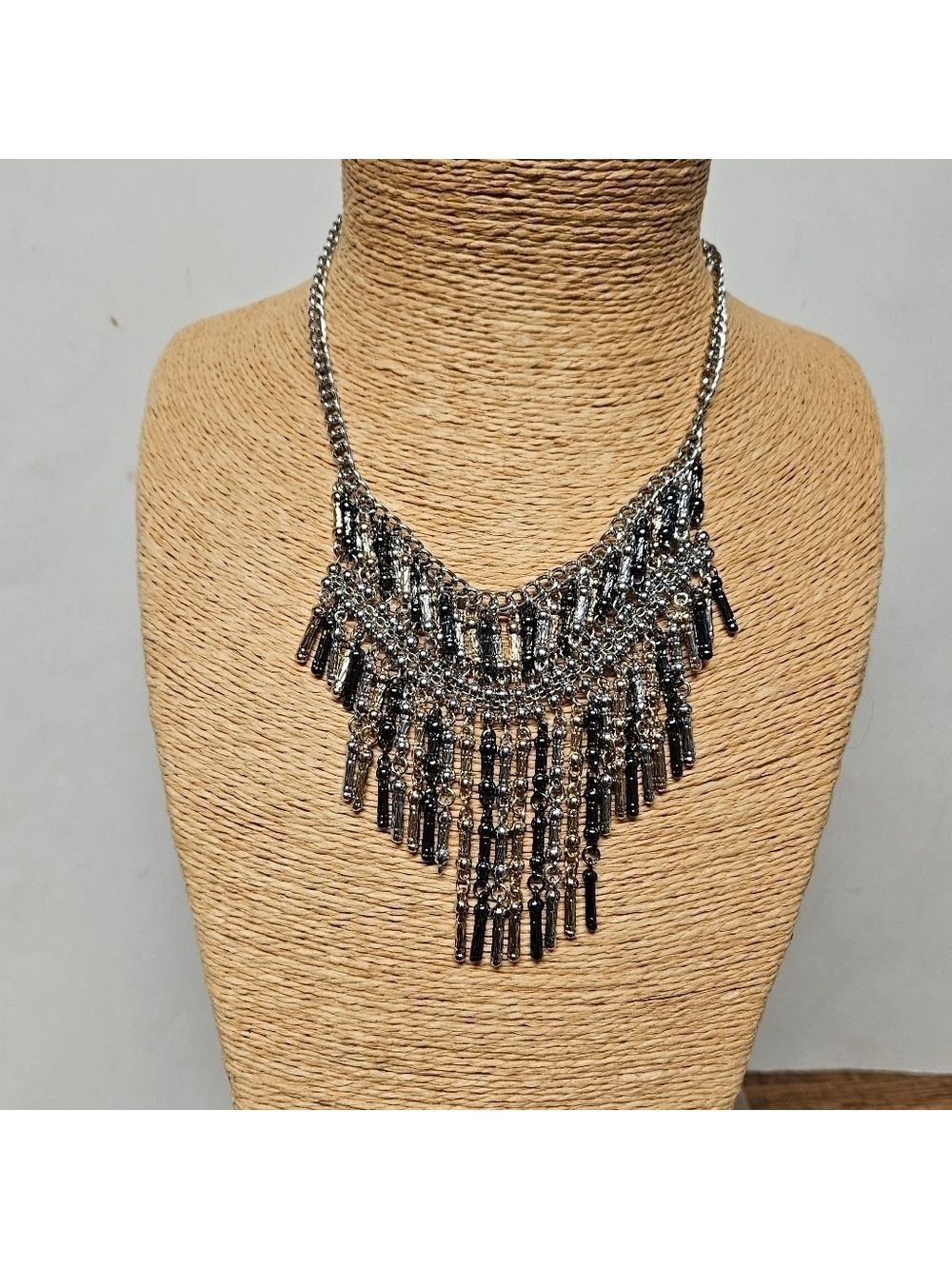 Vintage Nygard Tri-Color Metal Fringe Spray Necklace